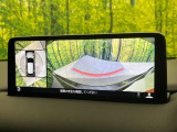 【360&deg;ビューモニター】専用のカメラにより、上から見下ろしたような視点で360度クルマの周囲を確認することができます☆死角部分も確認しやすく、狭い場所での切り返しや駐車もスムーズに行えます。