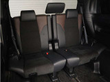 サードシートも広々とした空間をご用意しております!シートアレンジにて、快適スペースを作ることも可能となっております!アレンジパターンも豊富で、様々なシーンにご利用いただけます!
