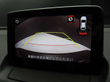 バックモニターが標準装備されておりますので狭い駐車場でもラクラク♪ 視認性もバッチリです。
