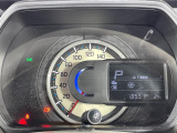 【スピードメーター】メーターがシンプルで見やすく運転しやすいですね!