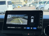 駐車時に便利なバックカメラを装備しています。