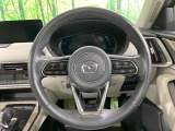 【純正革巻きステアリング】上質な革を使用することで、手にしっかり馴染みとても運転しやすいハンドルです♪