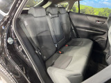 後部座席も気になるようなキズ・汚れやへたり等、大きなダメージはなく、良好な状態です。