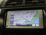 お出掛けの道案内はトヨタ純正メモリーナビにお任せ。
