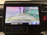 バックモニター付きで、車庫入れやバック時の後方確認をサポート。