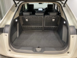広々としたカーゴスペース。週末のお買い物や長期旅行のたくさんの荷物も積載できます。