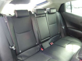 ■車内クリーニング■専門スタッフが見えないところまで徹底洗浄!車内のニオイもリフレッシュ!目に見えないところまで美しくがモットーです。だから、当店の中古車は内装にも自信があります!