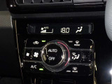 オートエアコン付きなので一度、気温を設定すれば自動的に過ごし易い温度に調整してくれますよ。 車内をいつでも快適空間にしてくれます。