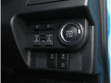 電動のスライドドアで楽々スムース!運転席から開閉の操作ができます!&スタートスイッチを押してエンジン始動ができるスマートキーが装備されています♪ポケットや鞄からキーを出さずに乗り込めます♪