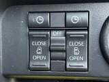 両側電動スライドドアのスイッチ付です。車内からもスイッチひとつで楽にドアの開閉が可能です。電動なので開閉時に力を使う必要がなく、半ドアになることもありません!