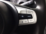 【アダプティブ・クルーズ・コントロール】予め設定した車速内でクルマが自動的に加減速。 前走車との適切な車間距離を維持しながら追従走行し、高速道路でのドライバーの疲労を軽減してくれる嬉しい機能付♪