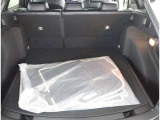 広々としたラゲージスペースを備えています。大きなものや長さのある荷物もしっかりと積み込めます。