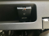 ETCも勿論付ています。これで高速道路の料金所もノーストレス。ノンストップで通過します。