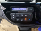 オートエアコンでオールシーズン快適に過ごせます。