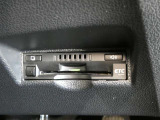 ETC車載器付きです。高速道路の料金所渋滞も解消!落ち着いてスムーズに通過できます。今や必需品の一つとなった装備ですね。