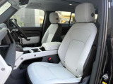 シートは座り心地もよく設計されております。また助手席も使用感は少なくきれいな状態を保って入庫しております。