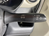 【オートライト(AUTO)】外の明るさをシステムが感知して、自動でヘッドライトが点灯します!ヘッドライトをつけ忘れを防ぐ便利機能です。