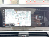 ●純正ナビ:一体感のあるナビは、高級感ある車内を演出してくれます。オーディオ機能も充実しておりますので、運転もより楽しめます♪