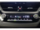 ★エアコンはオートタイプが装着済みです!オートモードにしておけば、車内温度を設定するだけで風の料や吹き出し口の切り替えを機械が行ってくれます!一年中快適な環境を作れますよ♪