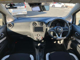 左右に視界が広く、見通しが良いので楽々運転することができます!