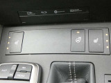 ハンドルヒーター/シートヒーター付きです。寒い日も快適なドライブが楽しめます♪