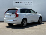 ◆バック/万が一を考え、安全性を重視する方に選ばれているVOLVO車。ドアを開閉するとその重み・厚みに驚くはず