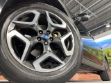 【純正18インチアルミホイール】外観にマッチした純正アルミホイールを装着しております。各種社外アルミホイールや、スタッドレスタイヤも取扱いしております。是非ご相談ください♪