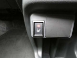 助手席にも寒い時にうれしいシートヒーターが装備されてます。