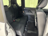 後部座席もキレイな状態です♪