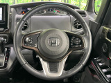 【純正革巻きステアリング】上質な革を使用することで、手にしっかり馴染みとても運転しやすいハンドルです♪