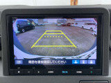 リアカメラも付いていますので、バックも楽です。