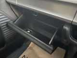車検証などを入れるグローブボックス☆