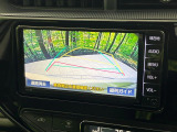【バックカメラ】駐車時に後方がリアルタイム映像で確認できます。大型商業施設や立体駐車場での駐車時や、夜間のバック時に大活躍!運転スキルに関わらず、今や必須となった装備のひとつです!