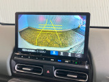 【バックカメラ】リバースにするだけで映ります、後方の安全確認や、狭い駐車場での車庫入れ、雨の日や夜間など視界の悪い時に便利です!安全にバックする為には欠かせない装備です。