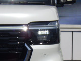 ★LEDヘッドライト搭載★ 白っぽく光る明るく省電力なLEDライト!先進的な白い輝きでフロントフェースを引き締めます☆