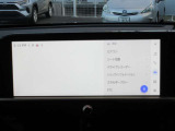 ディスプレイオーディオを装着しております。スマートフォンと通信して様々な機能が使用できます。詳しくはスタッフまでご連絡下さい。