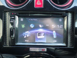 KENWOOD製のディスプレイ付きオーディオが装備されております♪