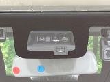 【スズキ セーフティサポート】走行中に前方の車両等を認識し、衝突しそうな時は警報とブレーキで衝突回避と被害軽減をアシスト。より安全にドライブをお楽しみいただけます。