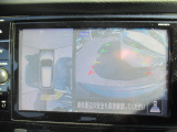 バックカメラのお写真です。駐車が苦手な方でも楽に駐車が行えますね♪