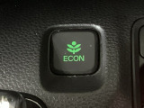 ★ECONスイッチ★ エコドライブを加速しよう!スイッチをONにすると、運転の仕方によるロスを抑え込み燃費をよくするようクルマが頑張ります(*^ー^*)燃費向上にチャレンジ♪