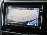 バックをするとき自動でリアの様子が映る『リアカメラ』付き!画面で確認しながらバックができますから安心ですね。でも、目視も大切ですよ!安全第一でお願いします!