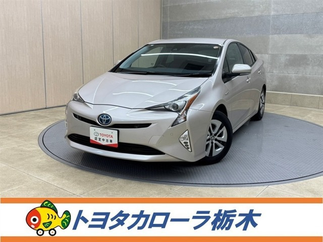 プリウス 1.8 A E-Four 4WD 