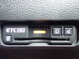 ■【ETC車載器】が装備されています。セットアップをしてお渡しとなり、ETCカードを差し込むだけで高速道路の利用が可能です。