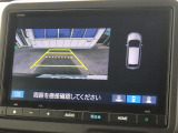 ★バックモニター搭載★ バック時目視しにくいクルマの周囲をカメラで映し出し、安全・安心駐車をサポート♪バックの苦手な方も後ろがハッキリ見えるので安心です☆