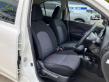 運転席は広々していて、シートは座り心地が良いので自分だけのくつろぎ空間が広がっています!