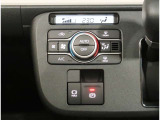 車内の温度を快適に保つ【オートエアコン】です。