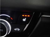 ◆シートヒーター装備◆ 寒い季節にピッタリなのが、このシートヒーター!寒い季節もシートヒーターが体を温めてくれます。寒い季節もドライブが楽しくなります。