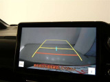 バックガイドモニターで、後方を確認しながら安心して駐車することができます。運転初心者も熟練者も必須の機能ですよ!