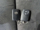 スマートキーはスペアもございます。