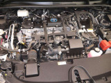 1800ccハイブリッドエンジン☆エンジンルームもしっかり洗浄!